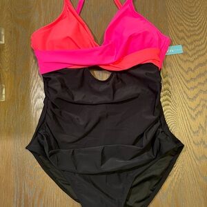 🎊Pink/Orange‎ color block One Piece Swimsuit with Color Block Design
